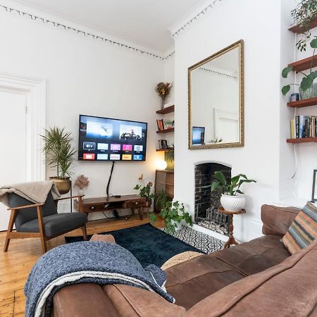 Pass The Keys Rustic And Quirky Flat In Charming Charlton Village London Eksteriør billede