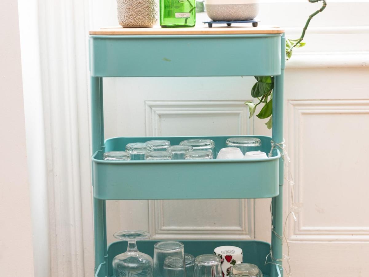 Pass The Keys Rustic And Quirky Flat In Charming Charlton Village London Eksteriør billede