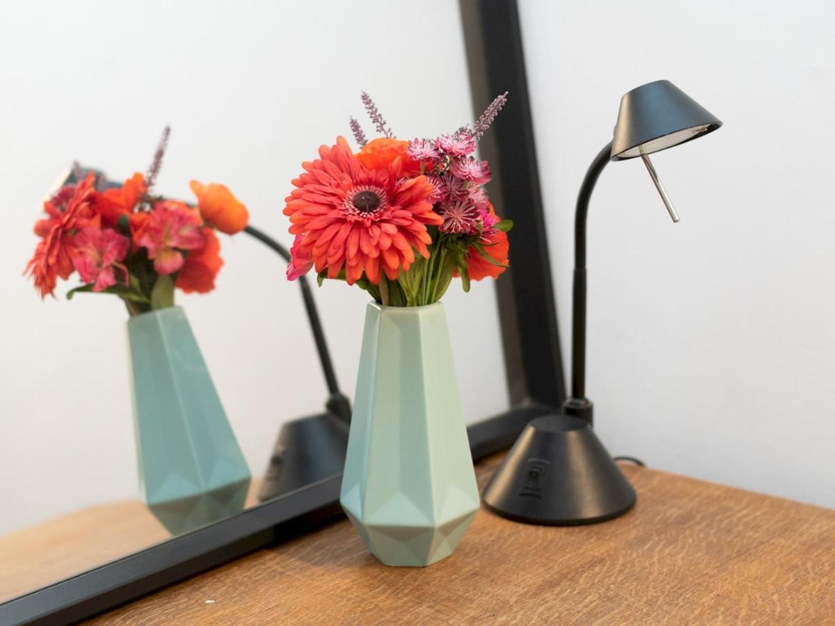 Pass The Keys Rustic And Quirky Flat In Charming Charlton Village London Eksteriør billede