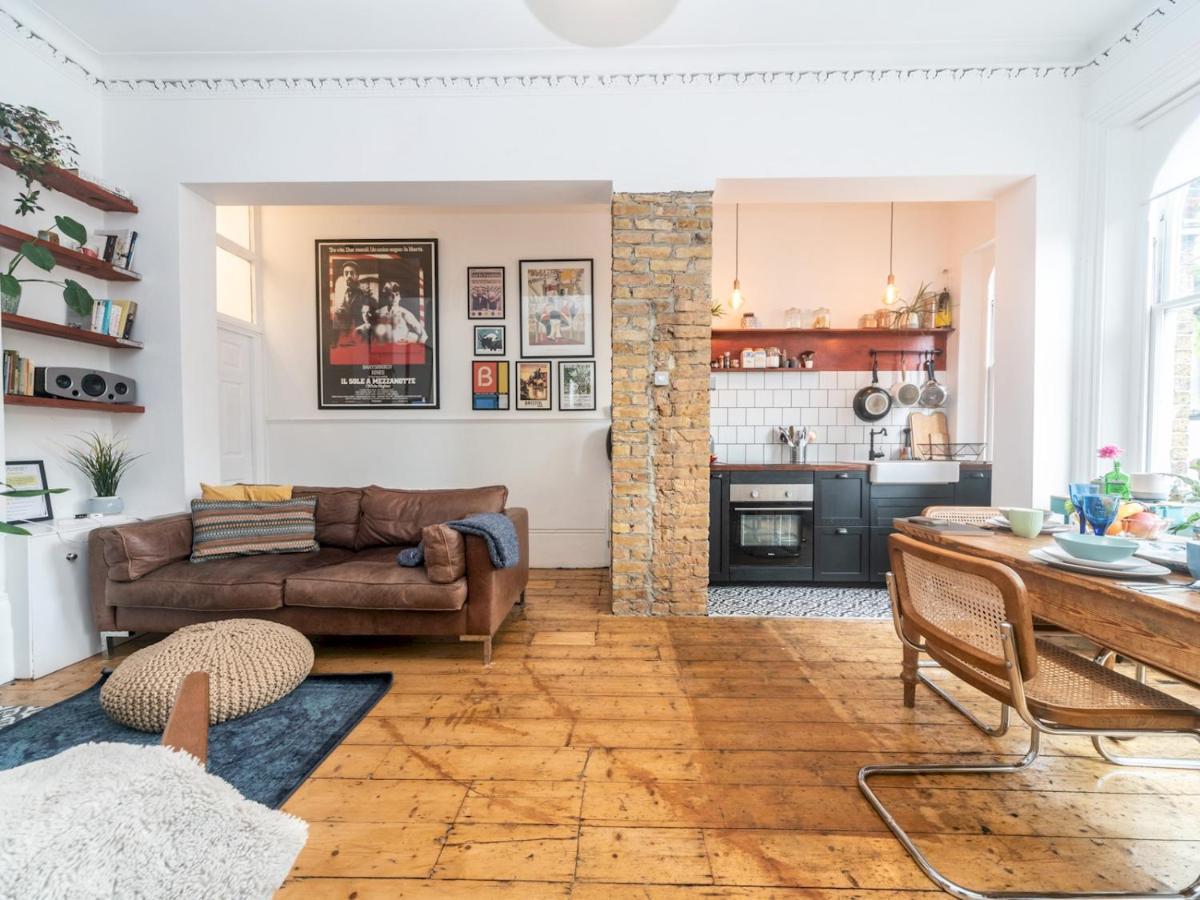 Pass The Keys Rustic And Quirky Flat In Charming Charlton Village London Eksteriør billede