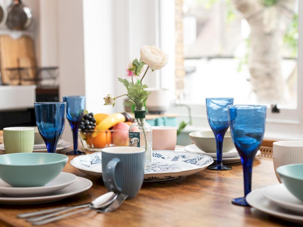 Pass The Keys Rustic And Quirky Flat In Charming Charlton Village London Eksteriør billede